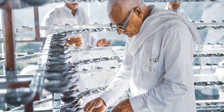 lamp wicks, pahan thira, oil lamps, old men, sri lanka, sri lankan culture, old men, old men, old men, sri lanka, sri lanka, sri lanka, sri lanka, sri lanka